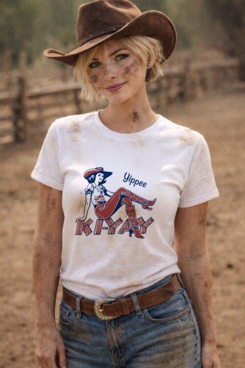 Cowgirl Collection: Yippie Kiyah (off white), T-shirtfountain, cowgirl